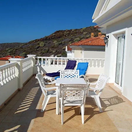 Roque Del Conde, Las Americas, Tenerife أذيخي