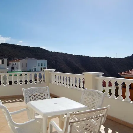 فيلة Roque Del Conde, Las Americas, Tenerife